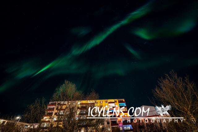 Northern Light - Blikahólar in Reykjavík II